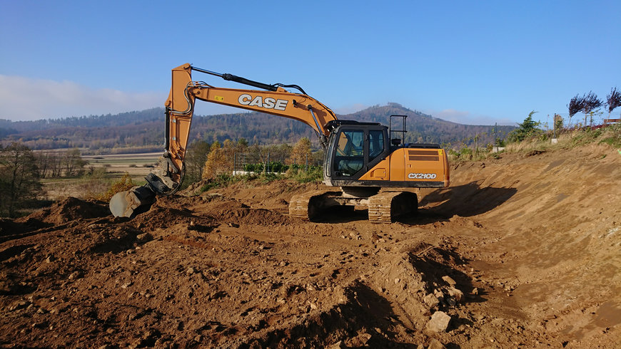 CASE CX210D excavator receives glowing appraisal from highly-valued YouTube channel Świat Operatora
